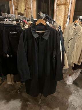 London Fog Men's 50L Black Single Breasted All-Weather Raincoat Trench Coat